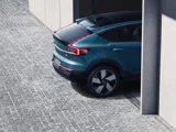 Volvo C40 parkeergarage fjord blue
